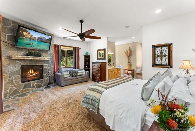 7051 Mount Olympus Drive, Fallbrook, CA 92028