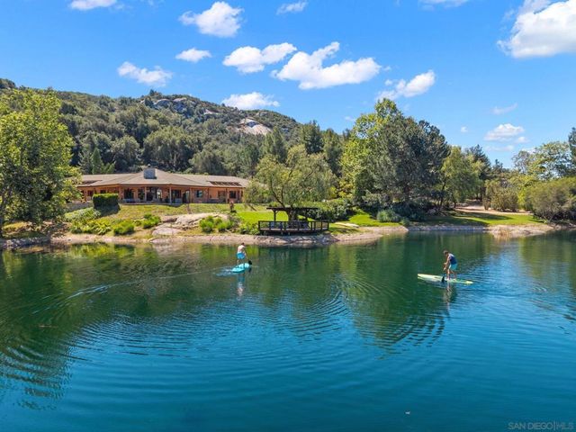 7051 Mount Olympus Drive, Fallbrook, CA 92028