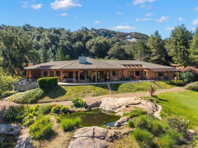 7051 Mount Olympus Drive, Fallbrook, CA 92028