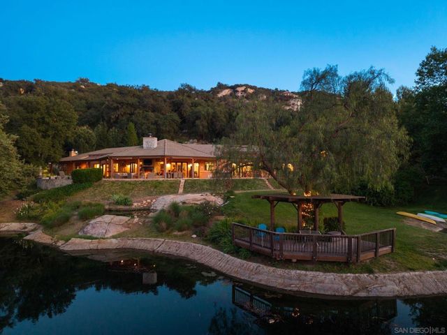 7051 Mount Olympus Drive, Fallbrook, CA 92028