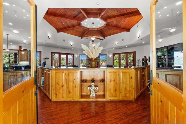 7051 Mount Olympus Drive, Fallbrook, CA 92028