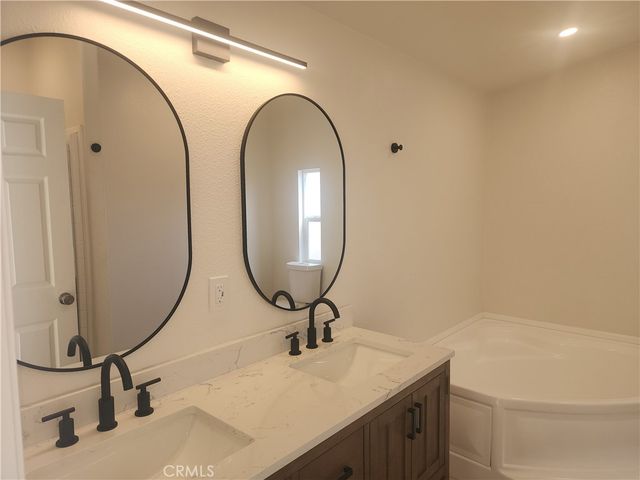 211 S Beach 52, Anaheim, CA 92804