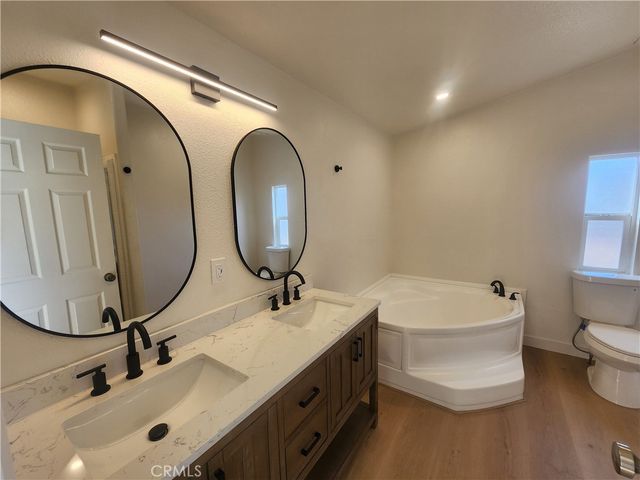 211 S Beach 52, Anaheim, CA 92804