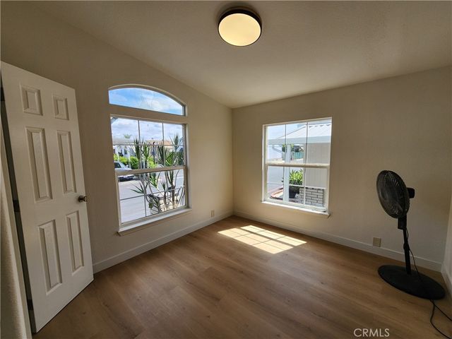 211 S Beach 52, Anaheim, CA 92804