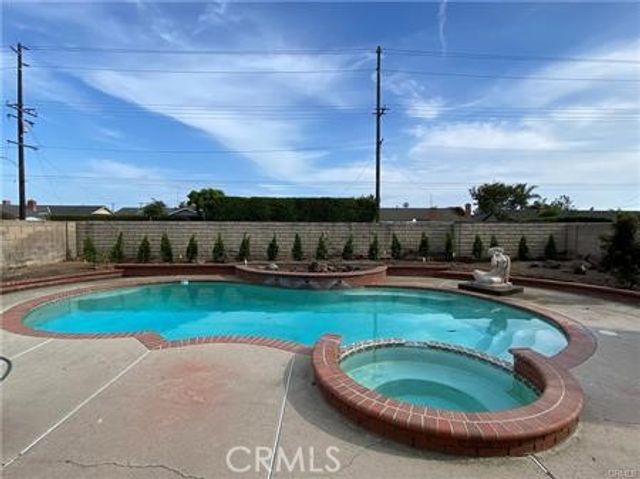 9116 Mcbride River, Fountain Valley, CA 92708