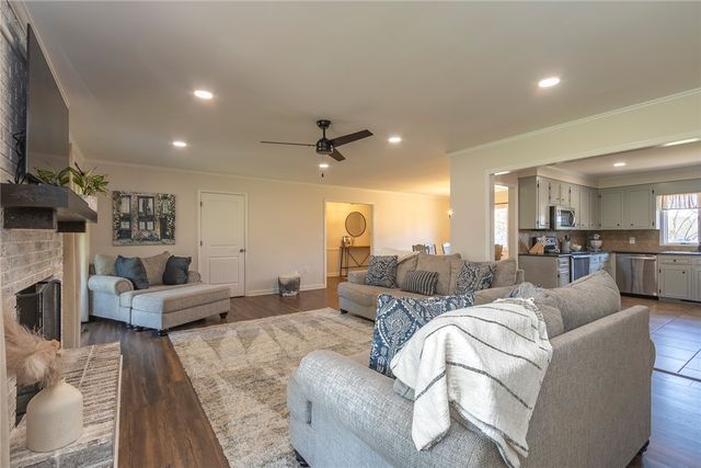 205 Frances Cannon Drive, Anderson, SC 29621