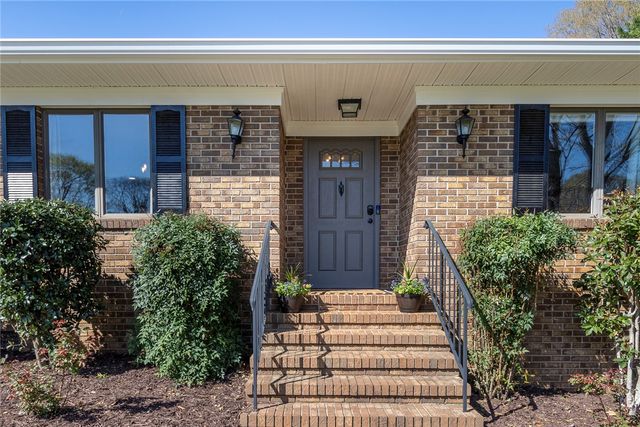 205 Frances Cannon Drive, Anderson, SC 29621