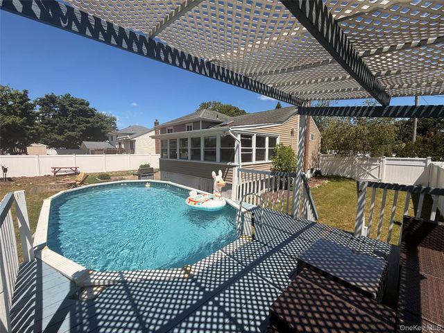 572 Benjamin Road, North Babylon, NY 11703