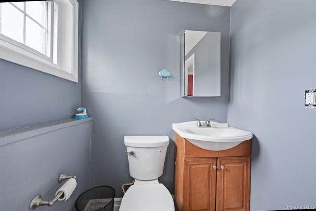 572 Benjamin Road, North Babylon, NY 11703