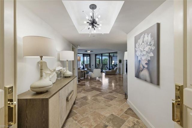 6597 Nicholas BLVD 306, Naples, FL 34108