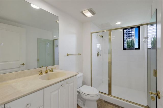 6597 Nicholas BLVD 306, Naples, FL 34108