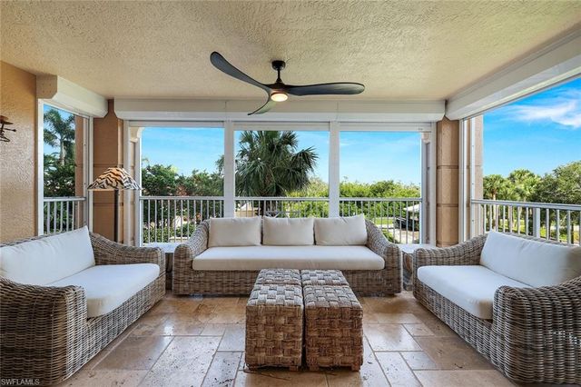 6597 Nicholas BLVD 306, Naples, FL 34108