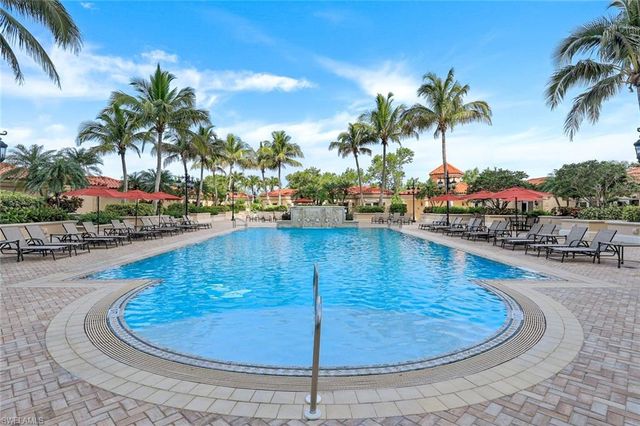 6597 Nicholas BLVD 306, Naples, FL 34108