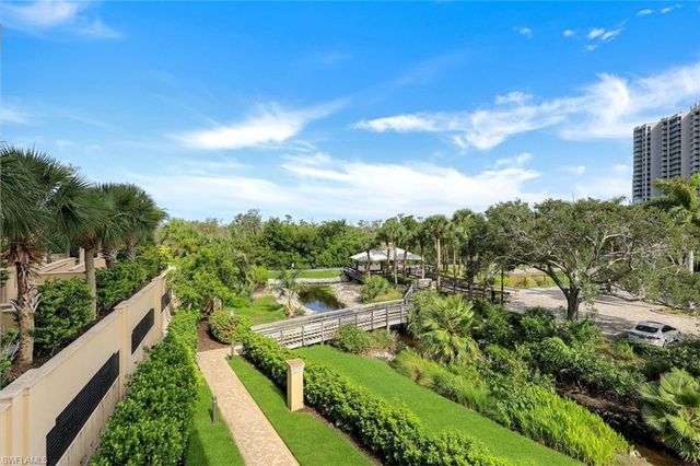 6597 Nicholas BLVD 306, Naples, FL 34108