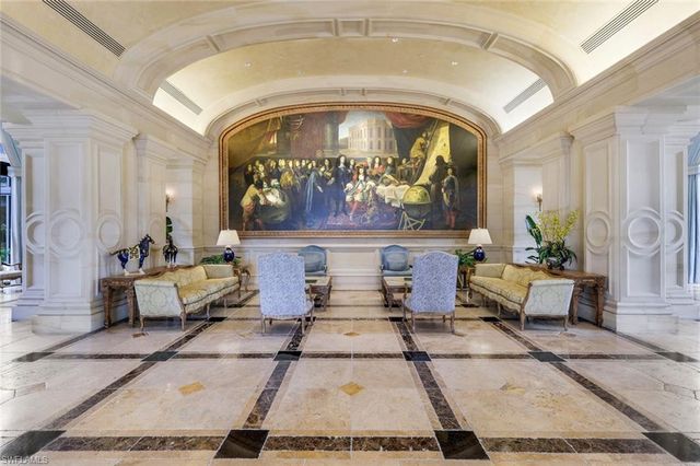 6597 Nicholas BLVD 306, Naples, FL 34108