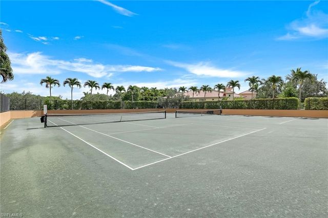 6597 Nicholas BLVD 306, Naples, FL 34108