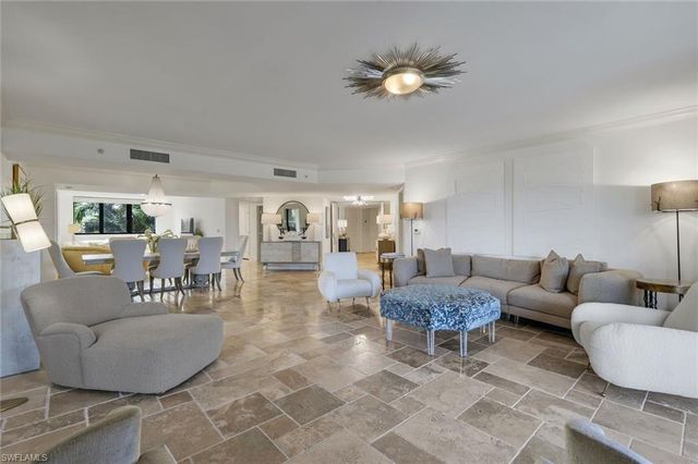 6597 Nicholas BLVD 306, Naples, FL 34108