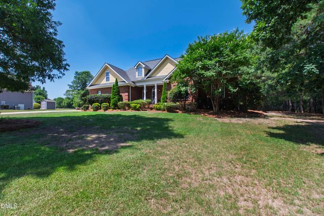 1305 Brookhill Drive, Clayton, NC 27520