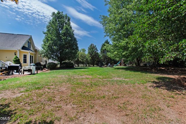 1305 Brookhill Drive, Clayton, NC 27520