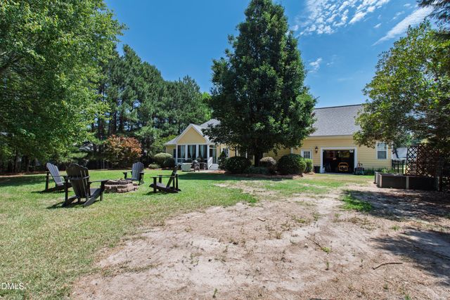 1305 Brookhill Drive, Clayton, NC 27520