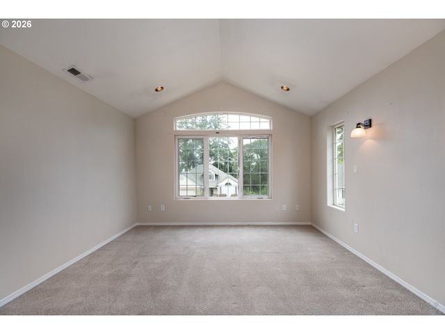 59992 RIDGEWAY Loop, St Helens, OR 97051