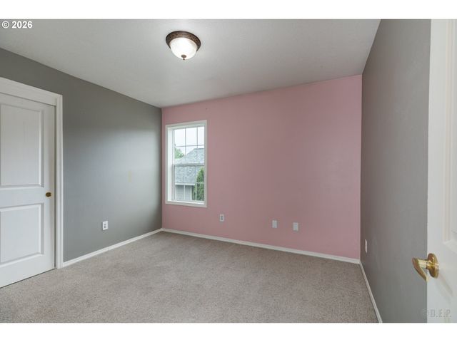 59992 RIDGEWAY Loop, St Helens, OR 97051