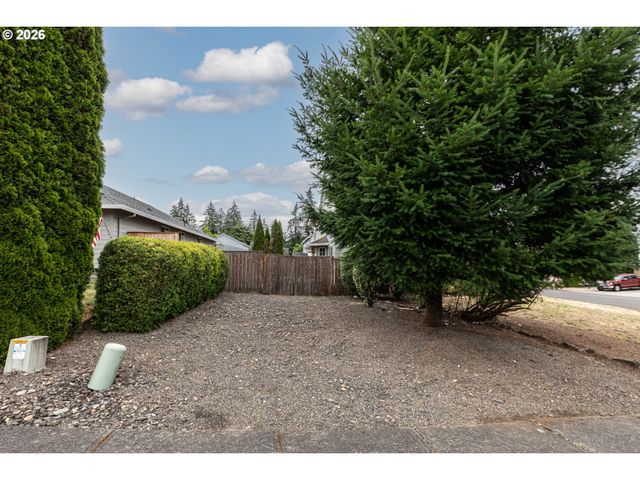 59992 RIDGEWAY Loop, St Helens, OR 97051