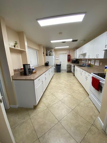 22 Abbey Lane 104, Delray Beach, FL 33446