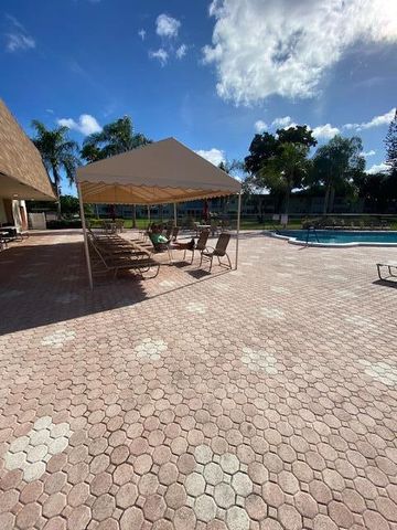 22 Abbey Lane 104, Delray Beach, FL 33446