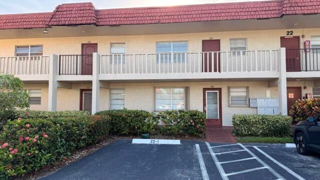 22 Abbey Lane 104, Delray Beach, FL 33446