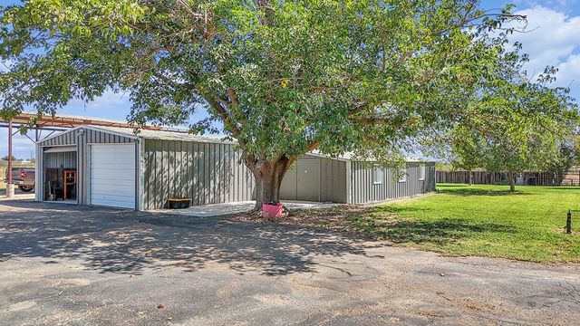 5011 E County Rd 130, Midland, TX 79706