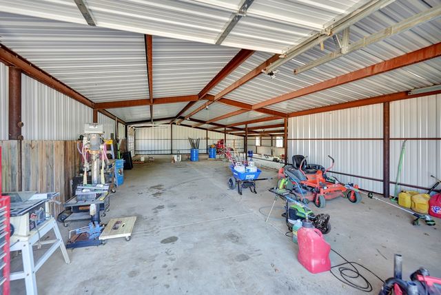 5011 E County Rd 130, Midland, TX 79706