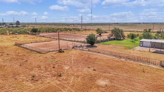 5011 E County Rd 130, Midland, TX 79706