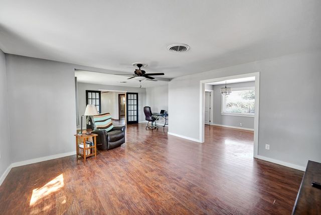 5011 E County Rd 130, Midland, TX 79706