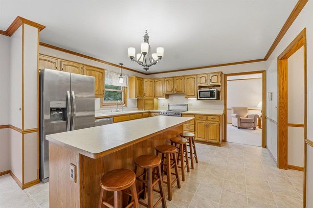 1630 MARICOPA DRIVE, Oshkosh, WI 54904