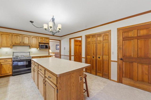 1630 MARICOPA DRIVE, Oshkosh, WI 54904