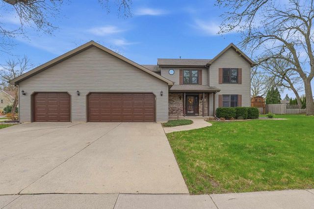 1630 MARICOPA DRIVE, Oshkosh, WI 54904