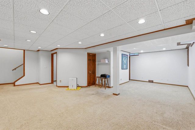 1630 MARICOPA DRIVE, Oshkosh, WI 54904