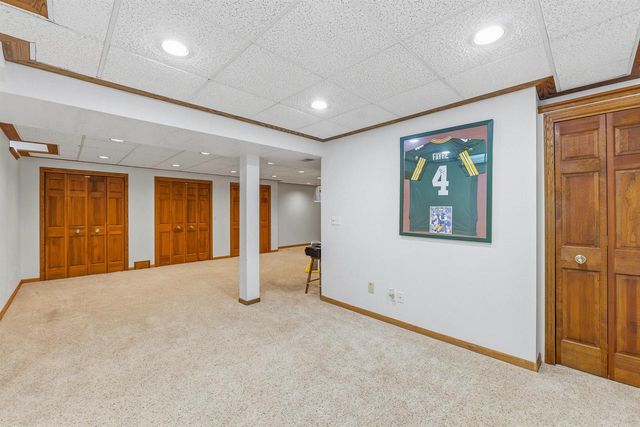 1630 MARICOPA DRIVE, Oshkosh, WI 54904