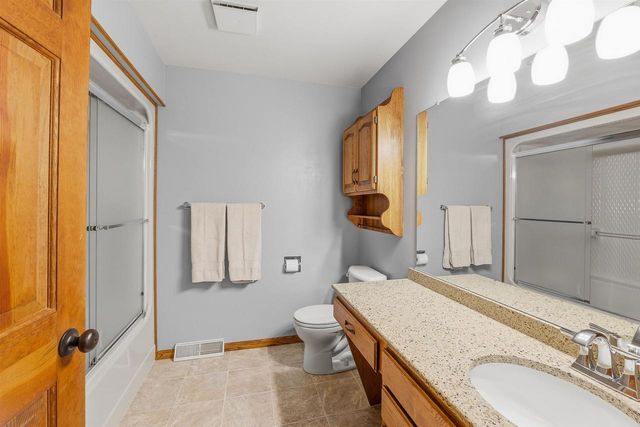 1630 MARICOPA DRIVE, Oshkosh, WI 54904
