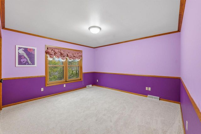 1630 MARICOPA DRIVE, Oshkosh, WI 54904