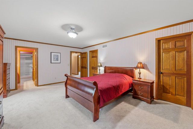 1630 MARICOPA DRIVE, Oshkosh, WI 54904