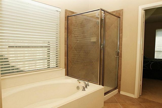 13620 Evening Wind Drive, Pearland, TX 77584