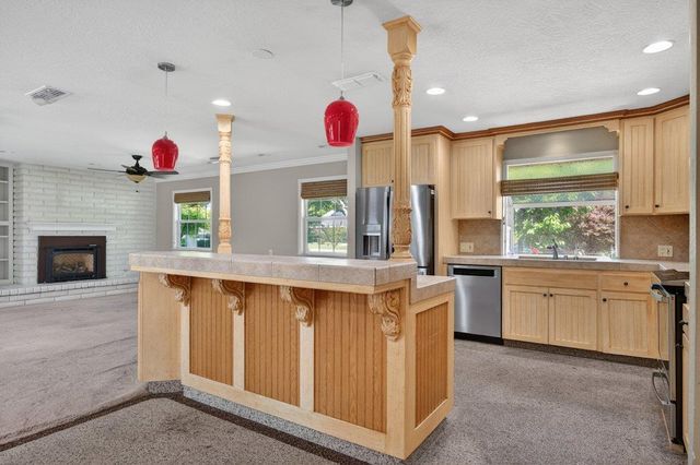 3291 E Los Altos Avenue, Fresno, CA 93710