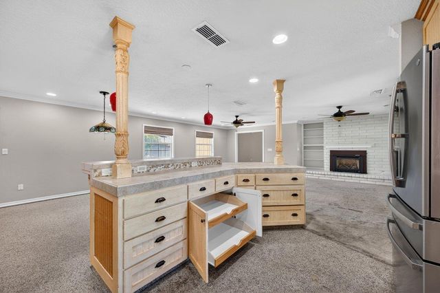 3291 E Los Altos Avenue, Fresno, CA 93710