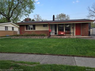 9166 Idaho Street, Livonia, MI 48150