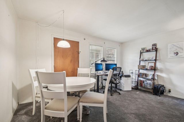 902 Turney ST, Smithville, TX 78957