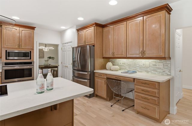 5107 218th Avenue NE, Redmond, WA 98053