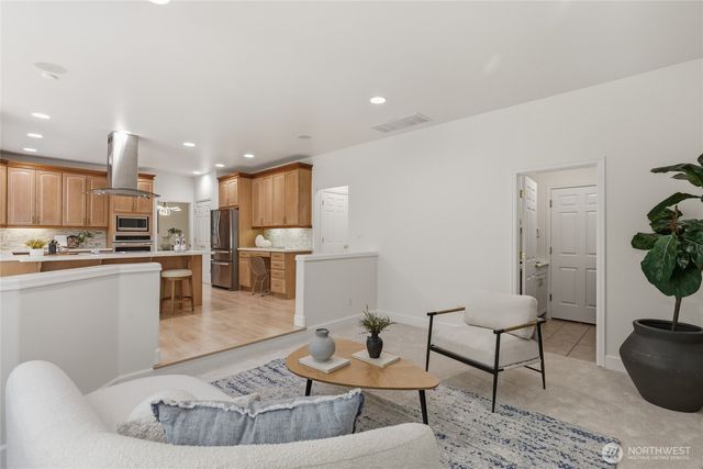 5107 218th Avenue NE, Redmond, WA 98053