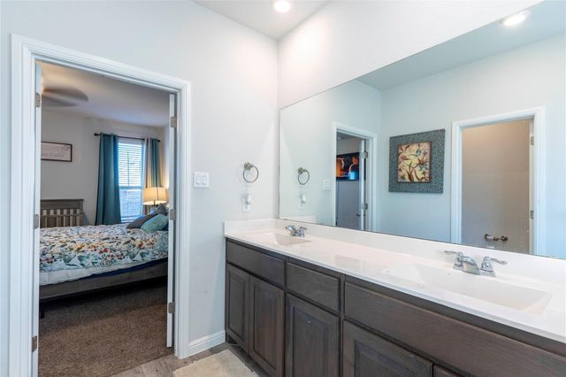 1500 Livermore Lane, Cleburne, TX 76033